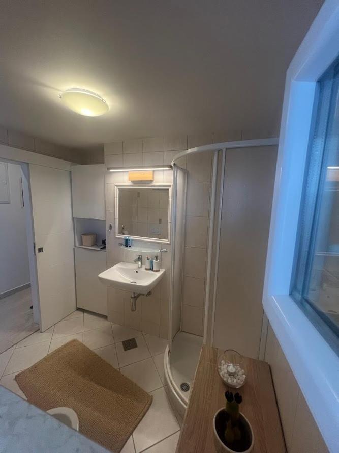 Vacation Family House On The Beach Stara Novalja Buitenkant foto